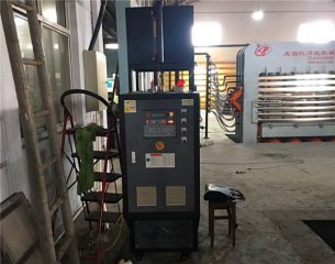 混合干燥機(jī)配導(dǎo)熱油爐加熱耗電嘛？