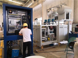 為什么電加熱導(dǎo)熱油爐首先運(yùn)行泵浦？